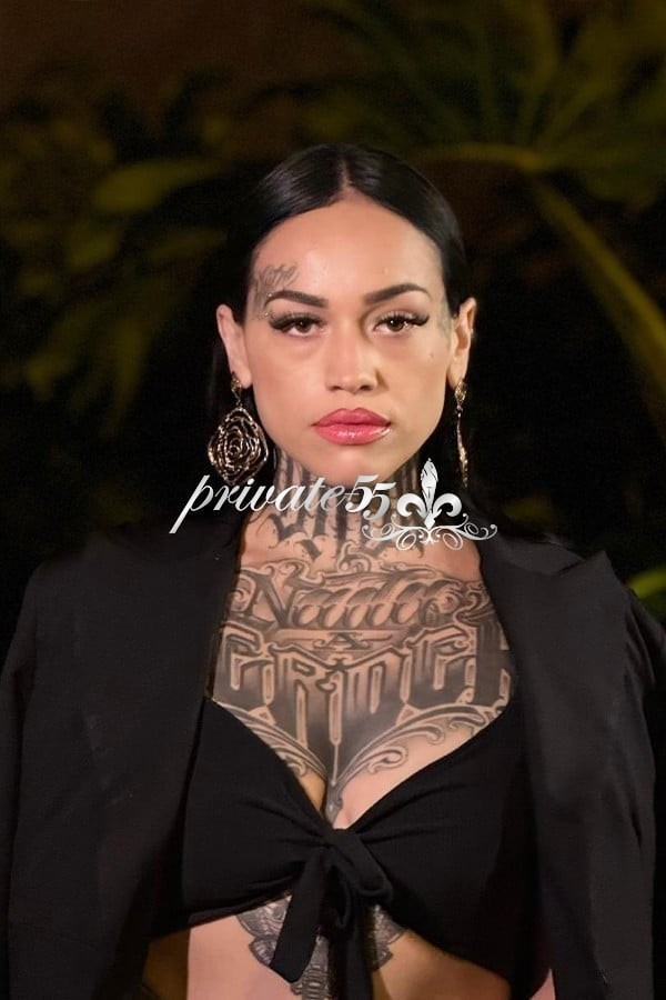 Vitória Lins - Acompanhante Verificada em Curitiba