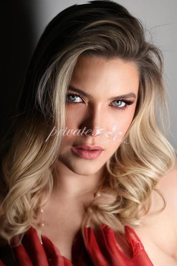 Laura Eisenberg - Garota de Programa em Curitiba