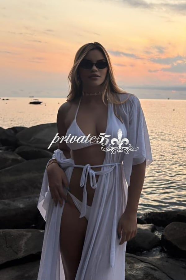 Cleo Tieff - Acompanhante em Curitiba