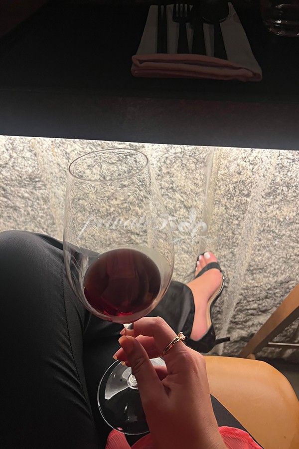 Cleo Tieff - Acompanhante em Curitiba