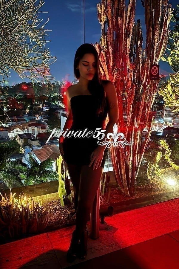 Cleo Tieff - Garota de Programa em Curitiba