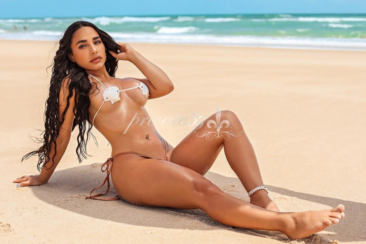 Helena Alara - Garota de Programa em Curitiba