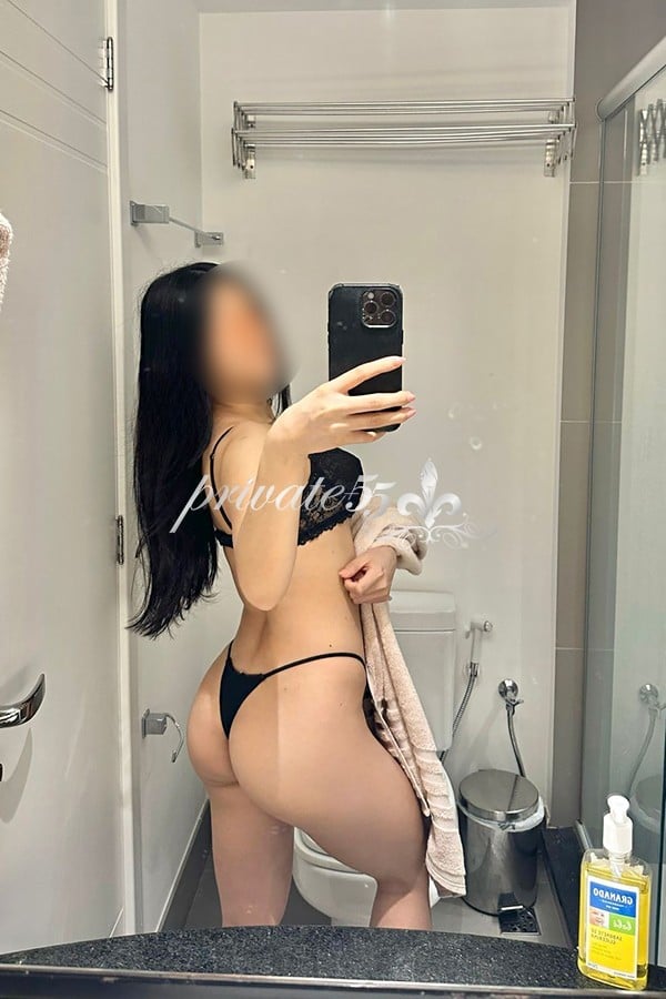 Júlia Kato - Acompanhante de Luxo em Porto Alegre