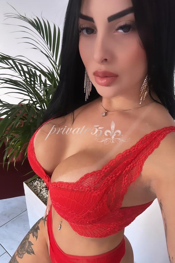 Livia Gouveia - Garota de Programa em Curitiba