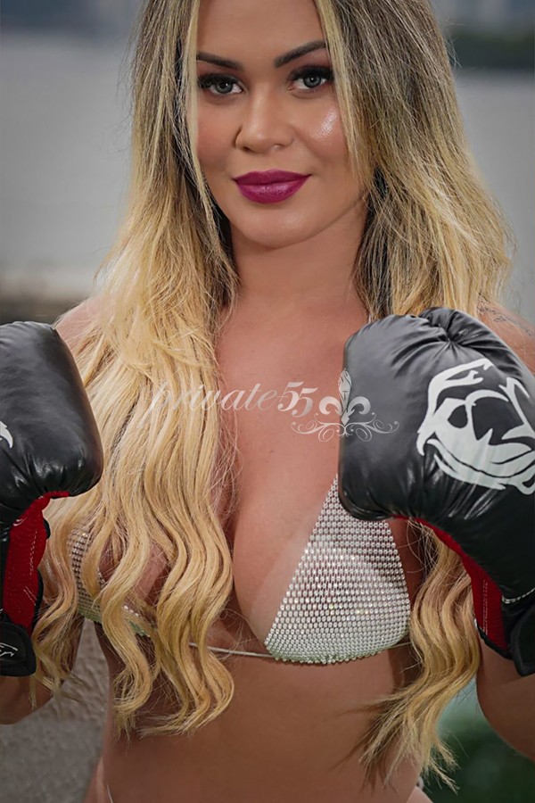 Cacau Gucci - Garota de Programa em Florianópolis