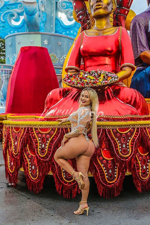 Cacau Gucci - Acompanhante de Luxo em Florianópolis