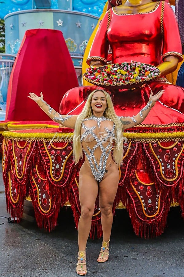 Cacau Gucci - Garota de Programa em Florianópolis