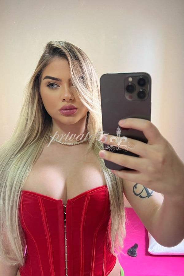 Foto 1 de Jade Marquez