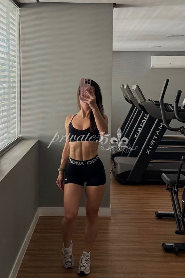 Foto 1 de Liz Amaral