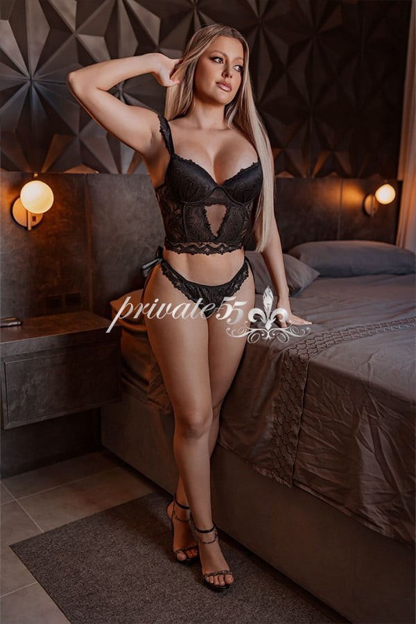 Gabi Machado - Garota de Programa em Balneário Camboriú