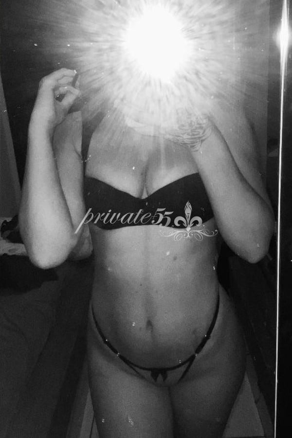 Clara  Castanho - Acompanhante de Luxo em Porto Alegre