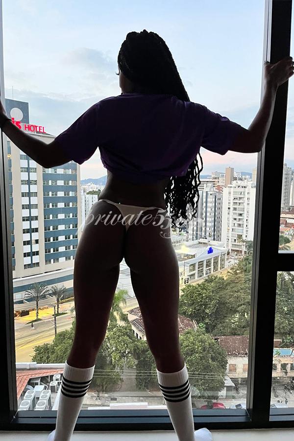 Preta Cacau - Garota de Programa em Florianópolis