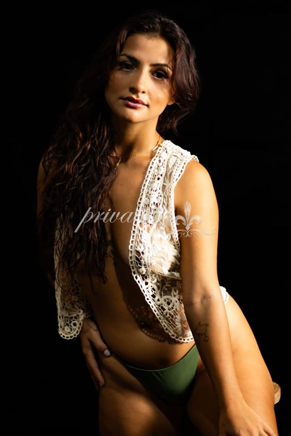 Romana Suvion - Acompanhante em São Paulo