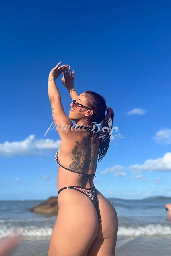 Leka Oliveira - Garota de Programa em Florianópolis