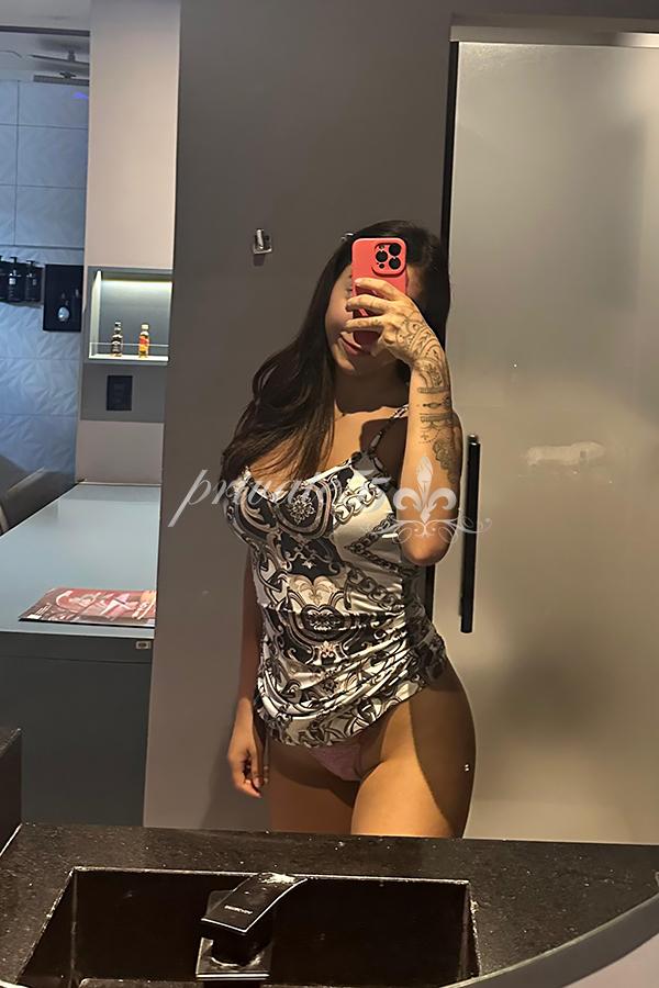 Karina Yamazaki - Acompanhante Verificada em Florianópolis