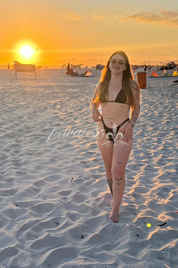 Lara Ruiva - Acompanhante de Luxo em Balneário Camboriú