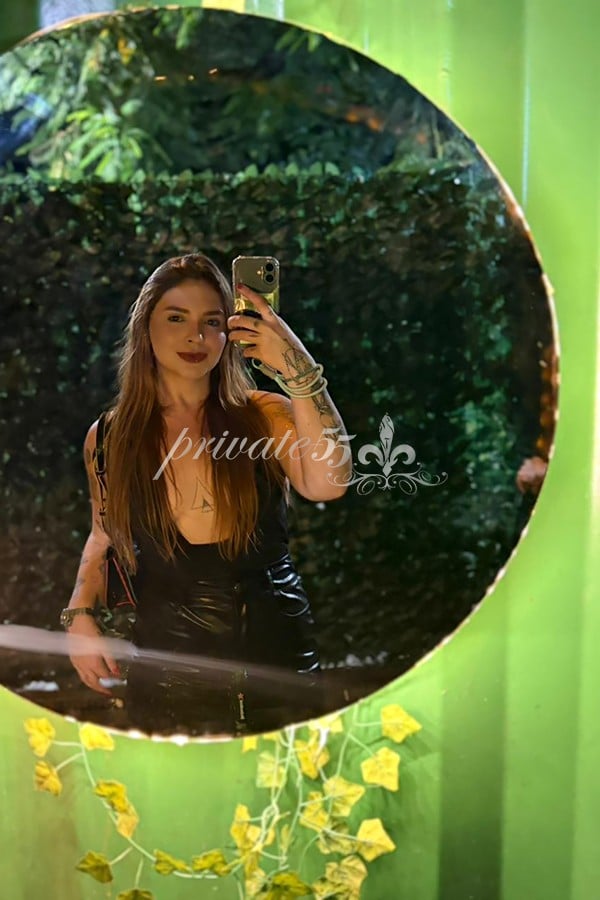 Lara Ruiva - Acompanhante de Luxo em Balneário Camboriú