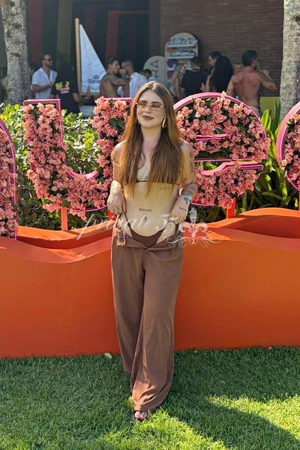 Lara Ruiva - Acompanhante em Balneário Camboriú
