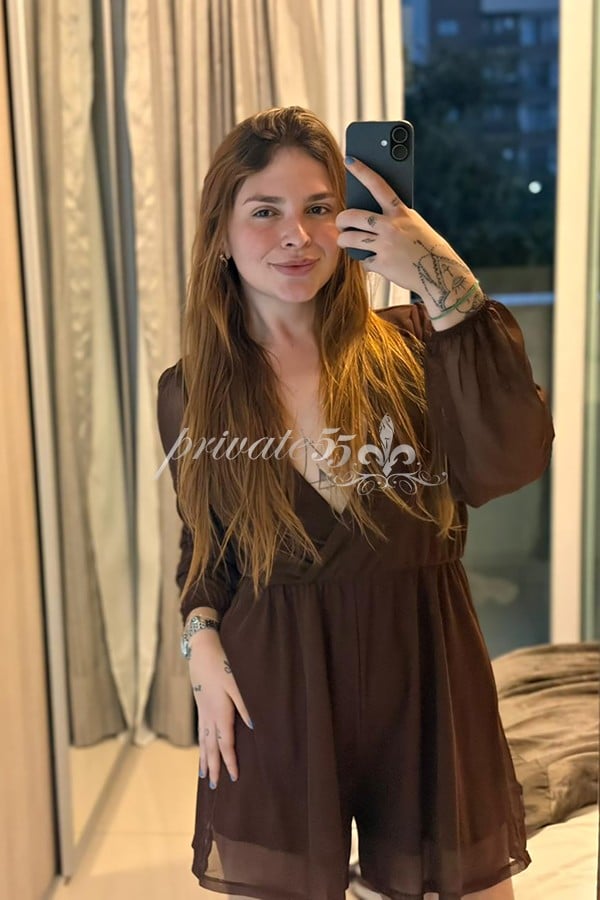 Lara Ruiva - Acompanhante de Luxo em Balneário Camboriú