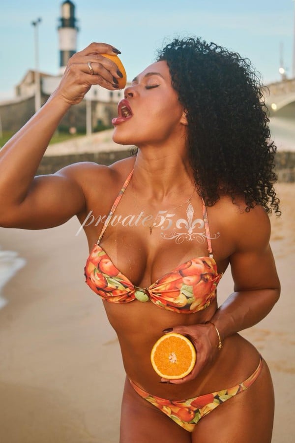 Kakau Lee - Acompanhante de Luxo em Curitiba