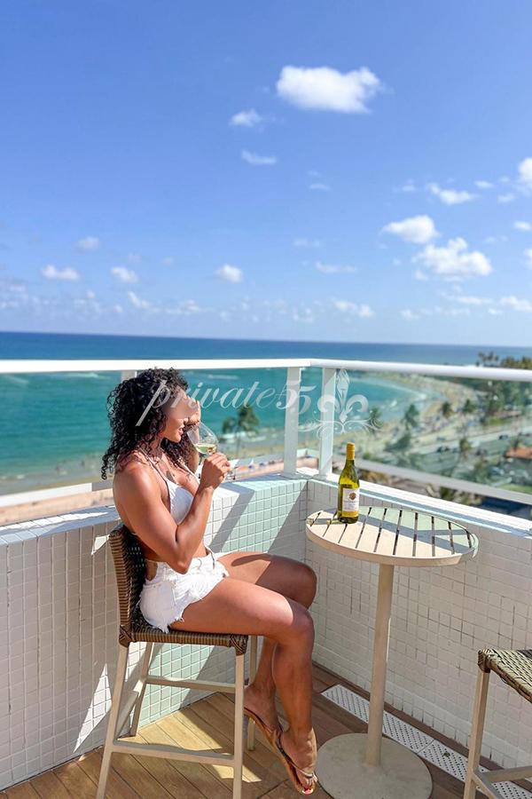 Kakau Lee - Garota de Programa em Curitiba