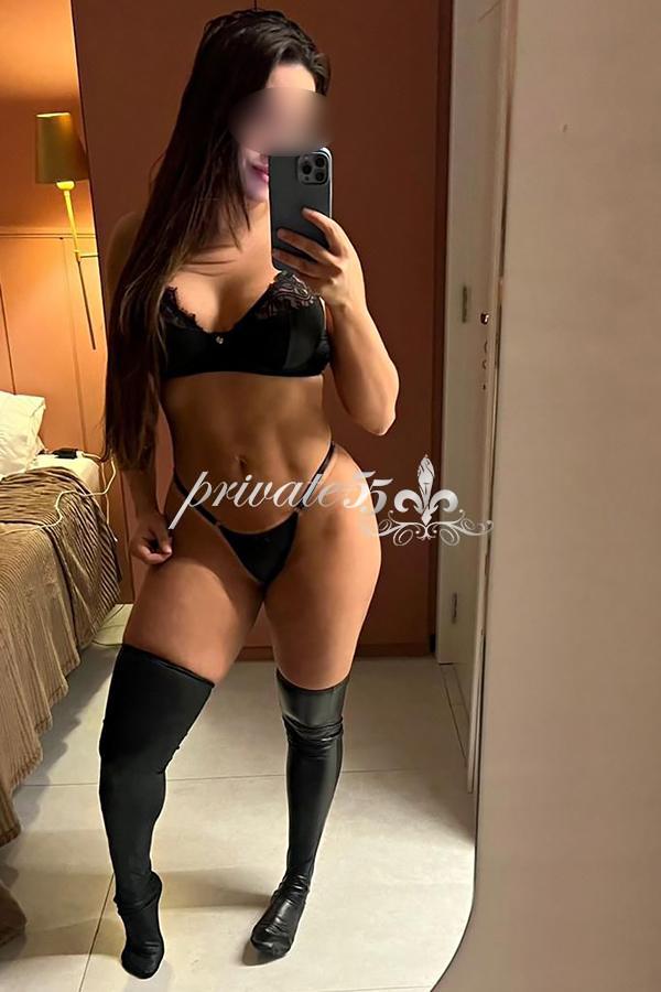 Jade Goes - Acompanhante de Luxo em São Paulo