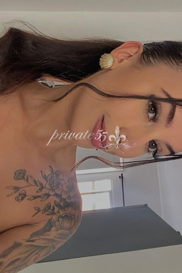 Foto 10 de Vitória Custódio