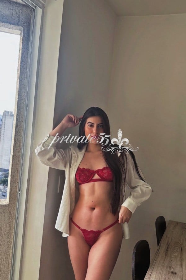 Cléo Ferrari - Garota de Programa em São Paulo