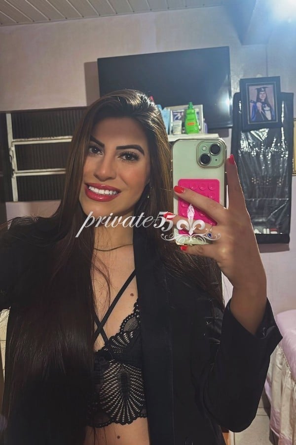 Cléo Ferrari - Acompanhante em São Paulo