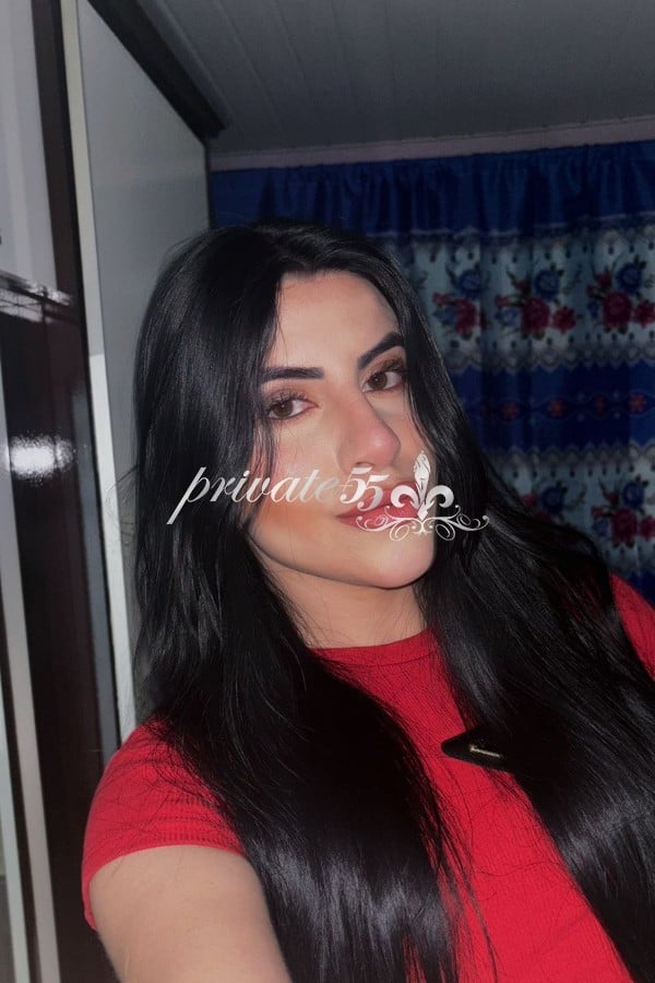 Cléo Ferrari - Garota de Programa em São Paulo