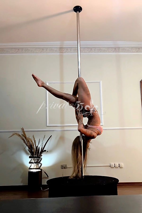 Foto 2 de Iris Schimidt