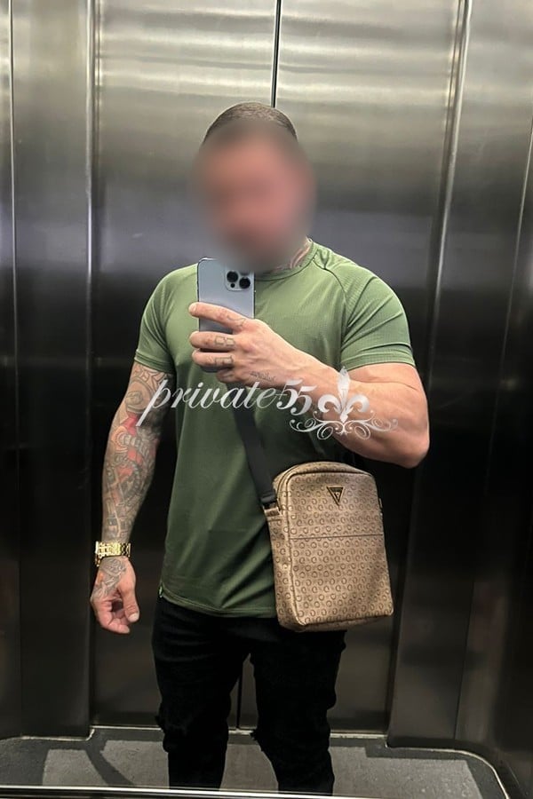 Casal Fitness - Garota de Programa em Curitiba