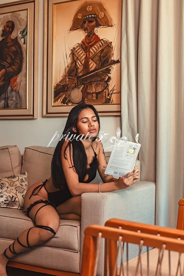 Nicolle Ambuquerque - Acompanhante de Luxo em Rio de Janeiro