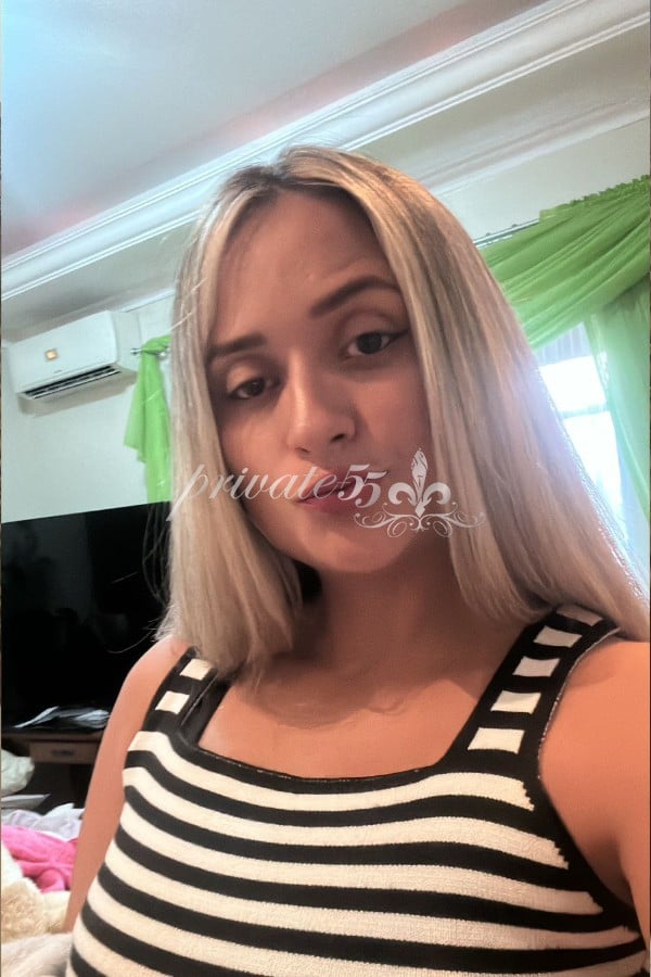 Foto 12 de Larissa Santos