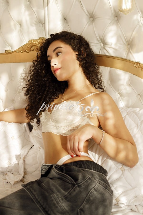 Júlia Castenari - Garota de Programa em São Paulo