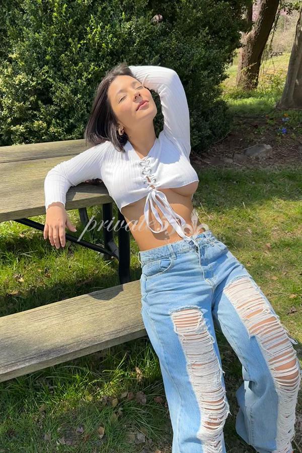 Foto 22 de Aimi Kokoro