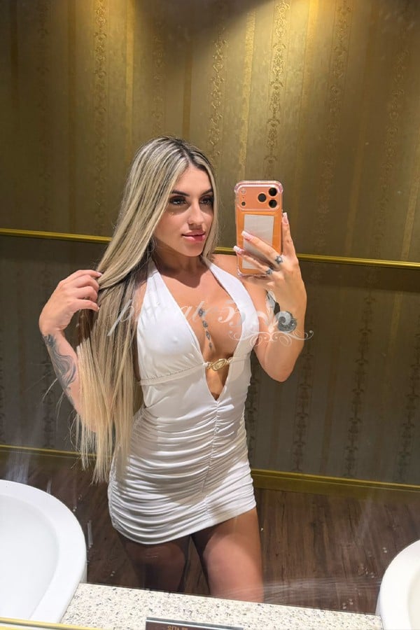 Anny Oficial - Acompanhante de Luxo em Balneário Camboriú