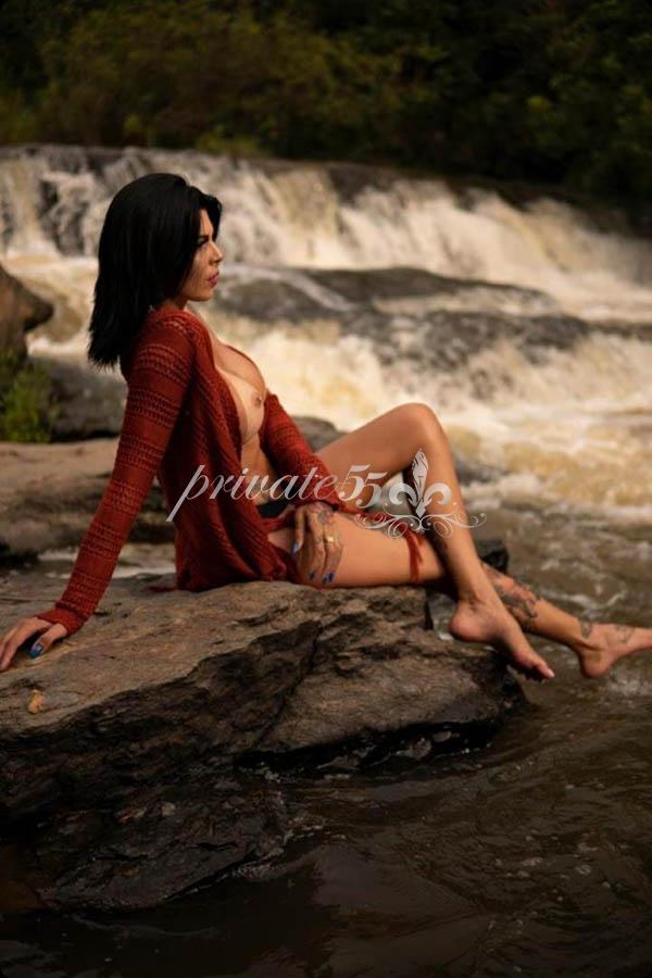 Foto 14 de Aline Bitencourt