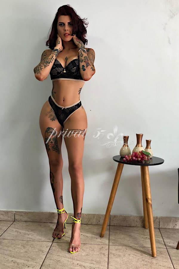 Foto 7 de Aline Bitencourt