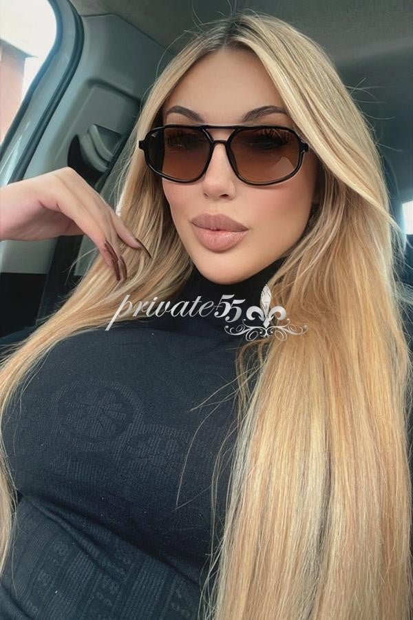 Leona Fontanelle - Garota de Programa em Florianópolis