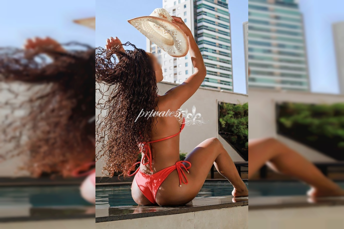 Selena García - Garota de Programa em Balneário Camboriú