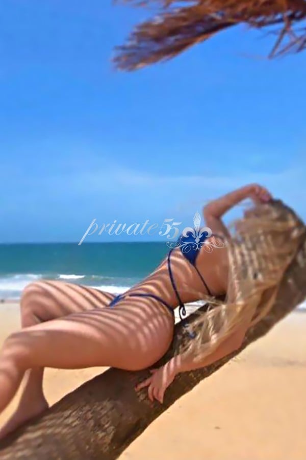 Foto 1 de Bruna Valentim