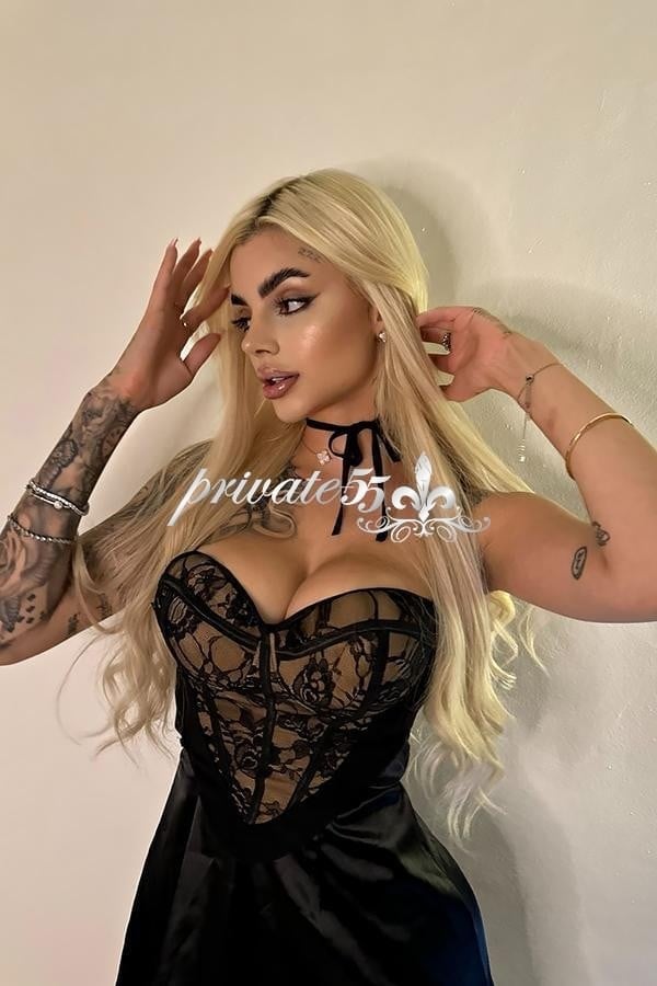 Nina Bianco - Acompanhante em Curitiba