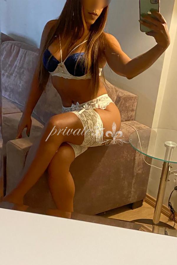 Lia Mel - Acompanhante de Luxo em Curitiba