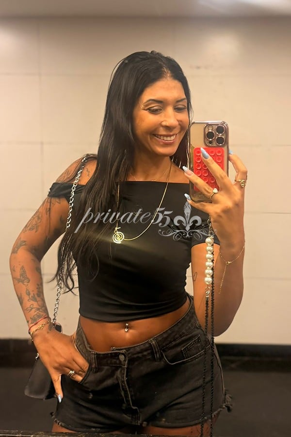 Karolina Salvatore - Acompanhante de Luxo em Rio de Janeiro