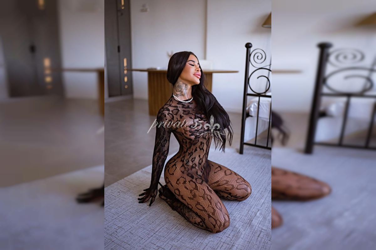 Iza Mello - Acompanhante em Florianópolis