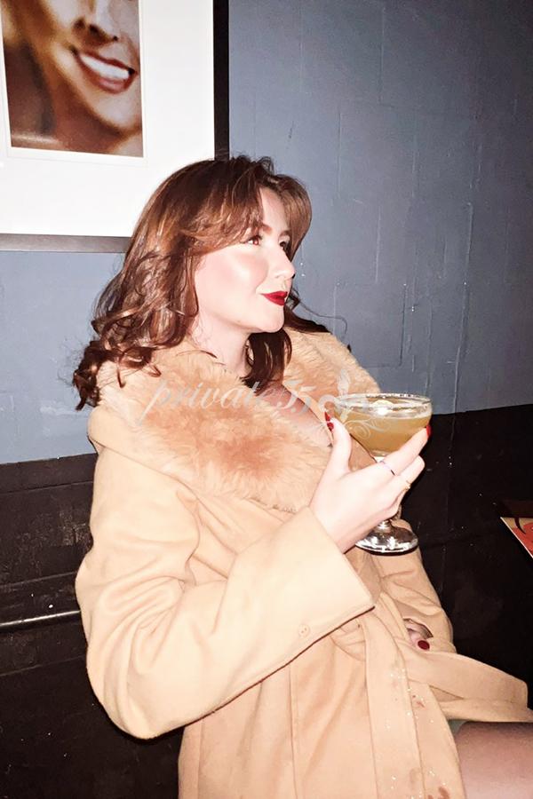 Srta Hell - Acompanhante em Curitiba