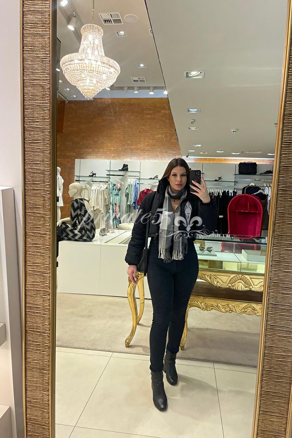 Foto 1 de Nicolly Leblanc