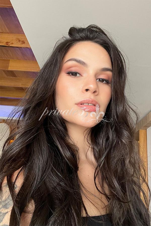 Karolina Li - Garota de Programa em Rio de Janeiro