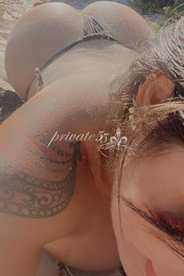 Foto 2 de Gab Barcellos